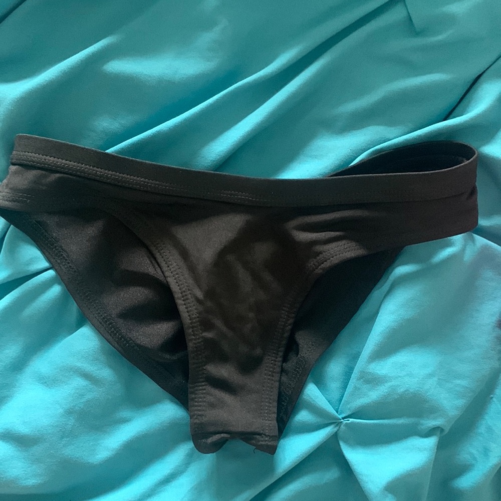 Bandurska Low Rise Pole Shorts